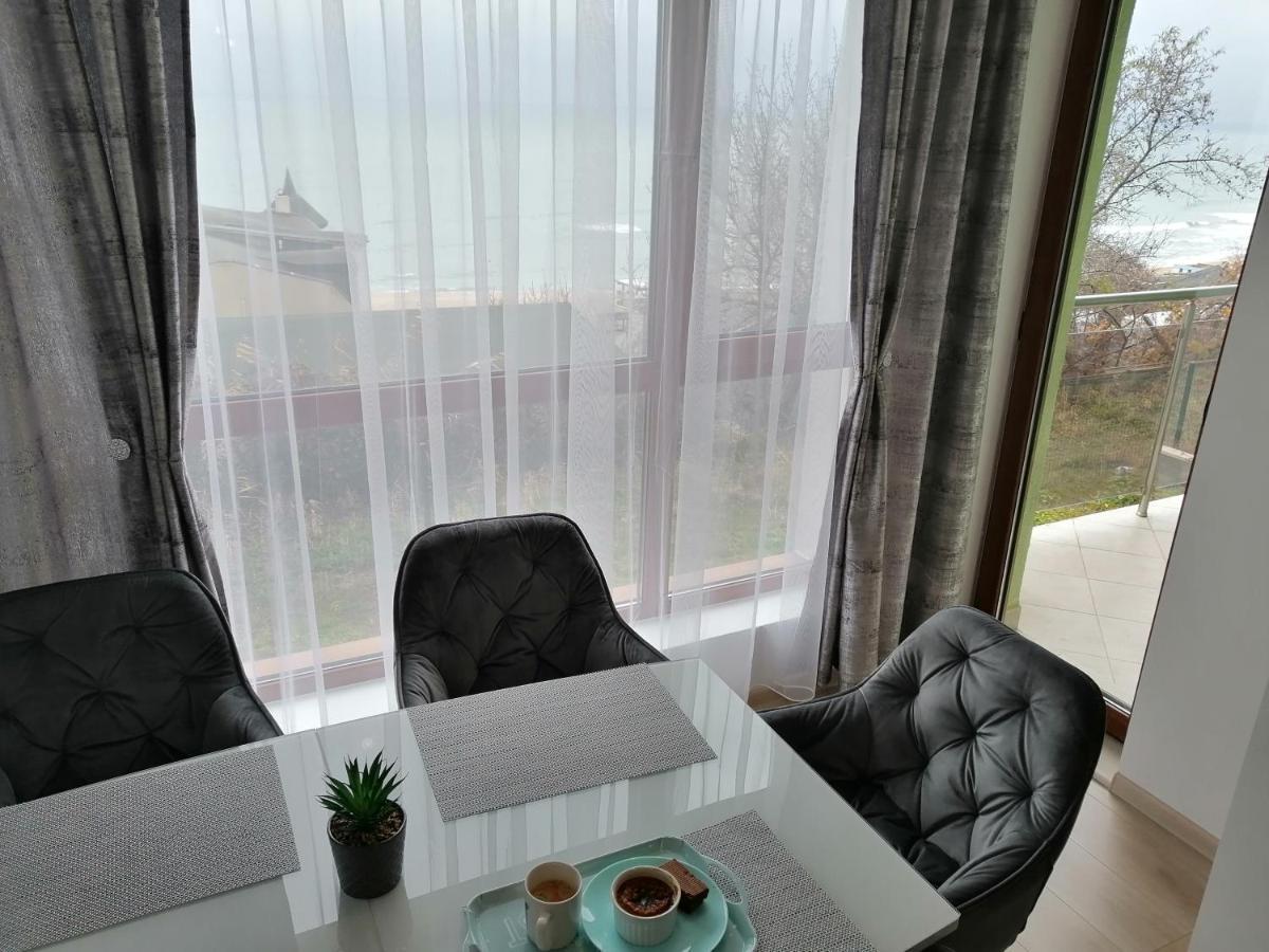 Relax Apartament Varna Extérieur photo